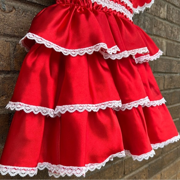 Vintage 80s/90s Red Ruffle White Lace Dress -Embroidered Roses Sz 5 - Picture 5 of 10